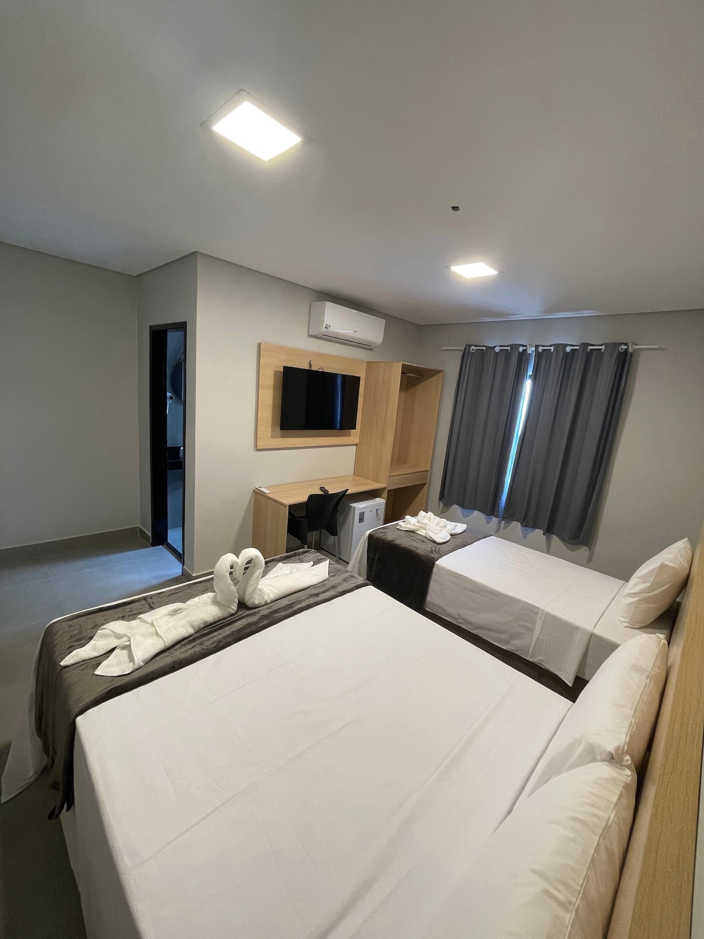 Quarto Duplo